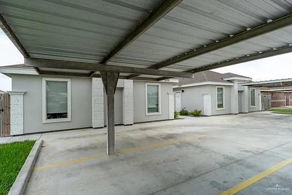 1009 W La Pointe Ave - Photo 6